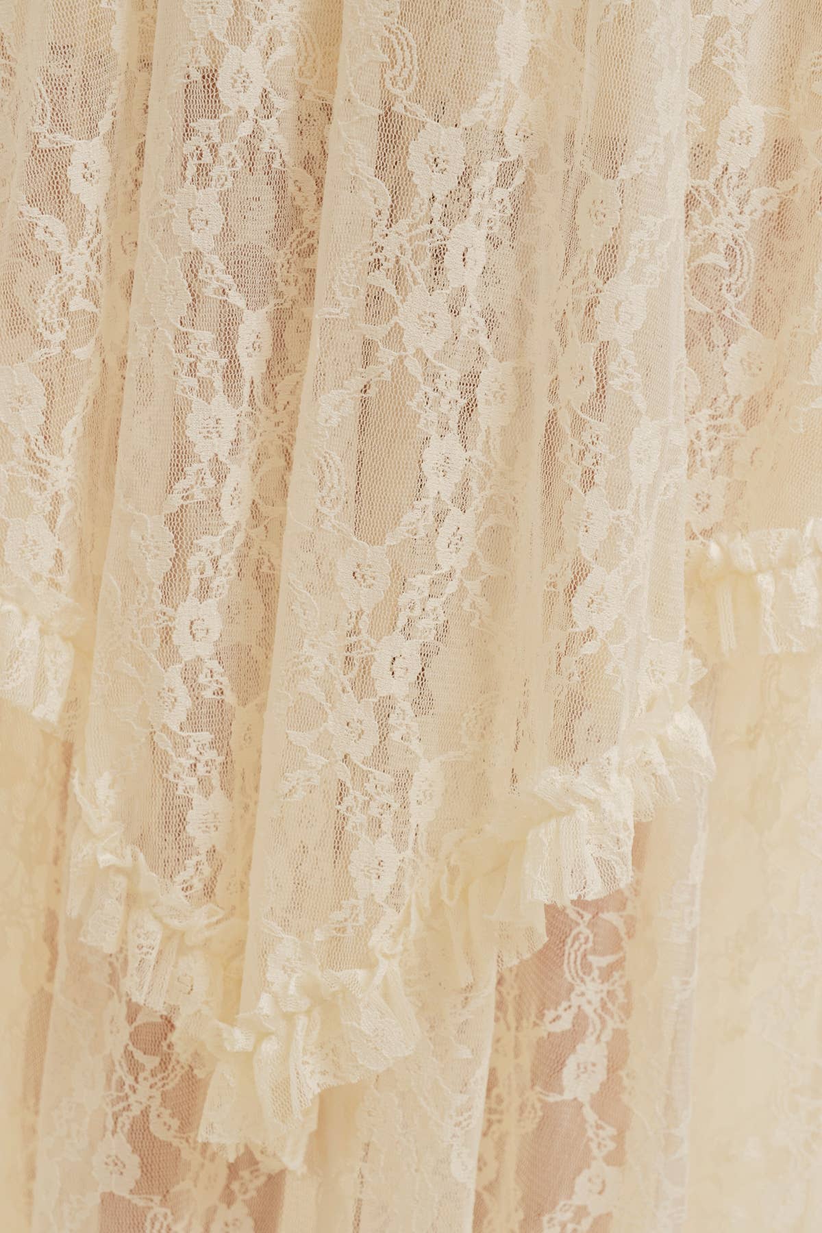 Lace skirt