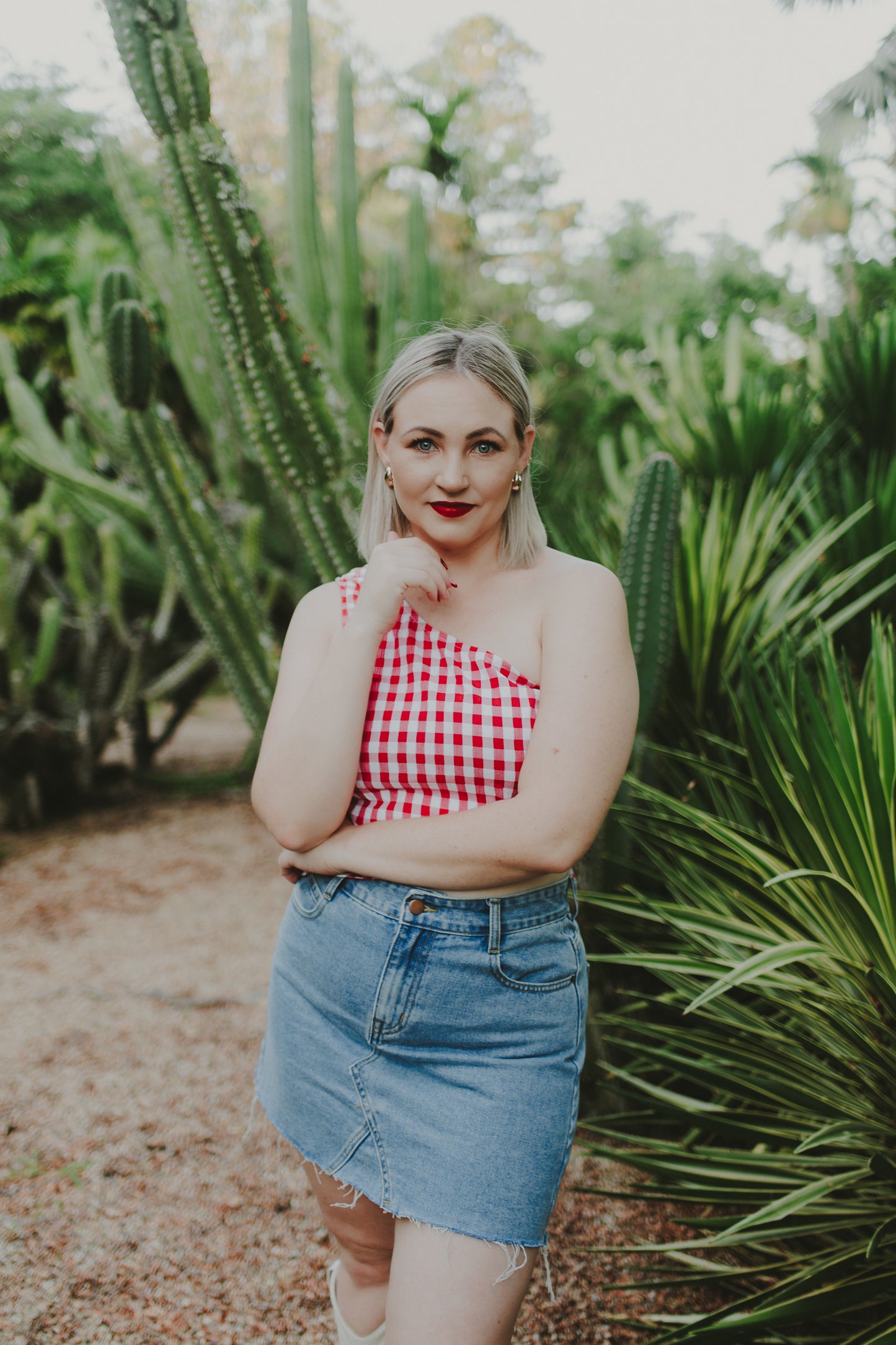 Red Gingham Crop